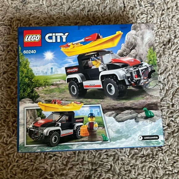 LEGO City Great Vehicles Kayak Adventure 60240 Building Kit (84 Pieces) - Picture 3 of 7